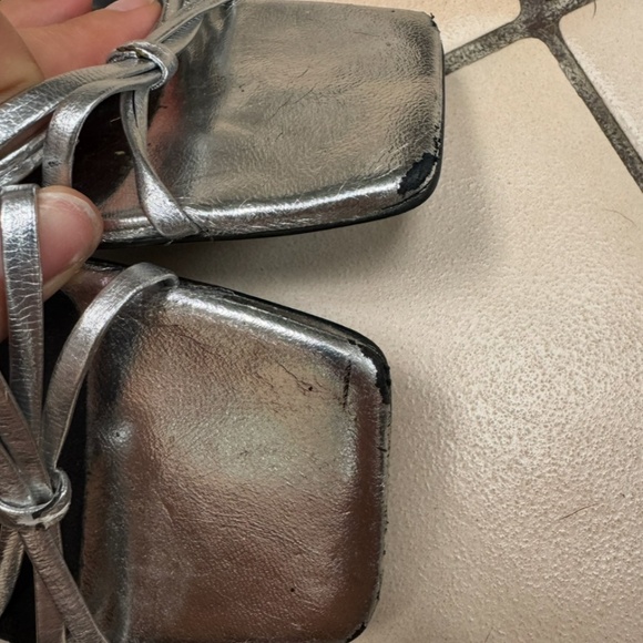 Tony Bianco Charm Heels in Silver Foil in Size 8.5 - Picture 4 of 9